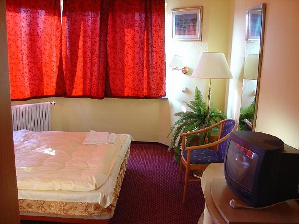 Rezydencja Parkowa Hotel Варшава Стая снимка