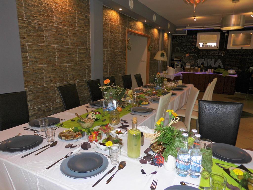 Rezydencja Parkowa Hotel Варшава Екстериор снимка
